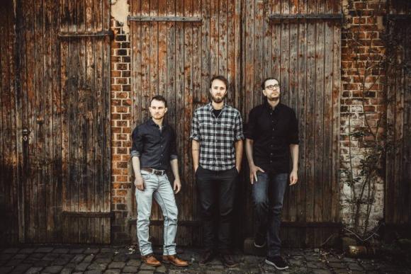 Simon Wallach Trio